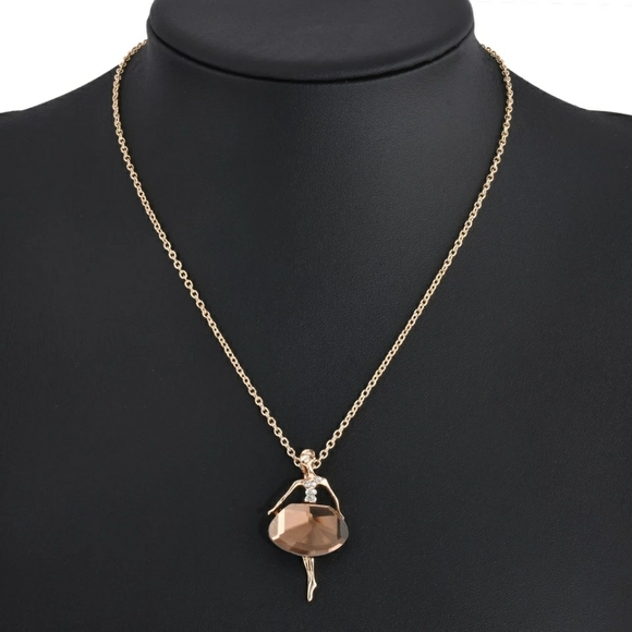 elegant ballerina pendant necklace - Picture 2 of 3